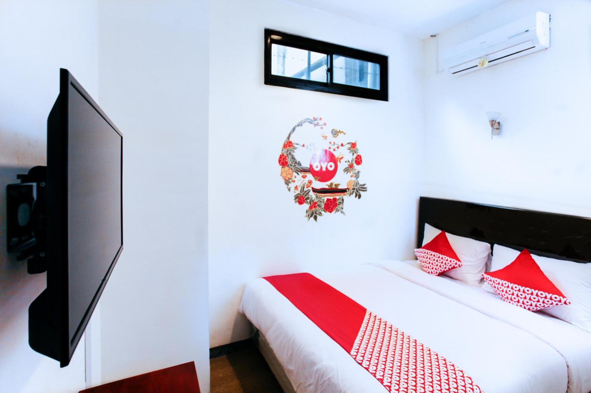 סוראבאיה Hotel O Genteng Near Genteng Market Formerly Uno Hotel מראה חיצוני תמונה