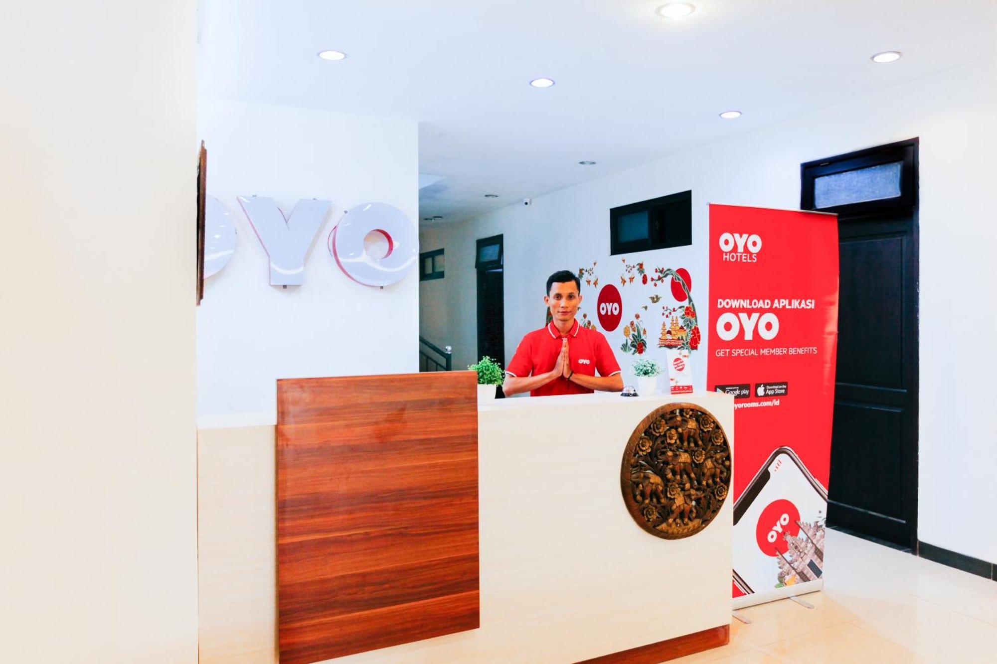 סוראבאיה Hotel O Genteng Near Genteng Market Formerly Uno Hotel מראה חיצוני תמונה